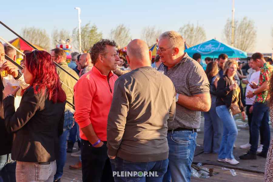 Sfeer Pleinpop Zondag (99)